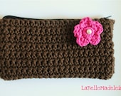 Pouch - Matryoshka Russian doll crochet brown