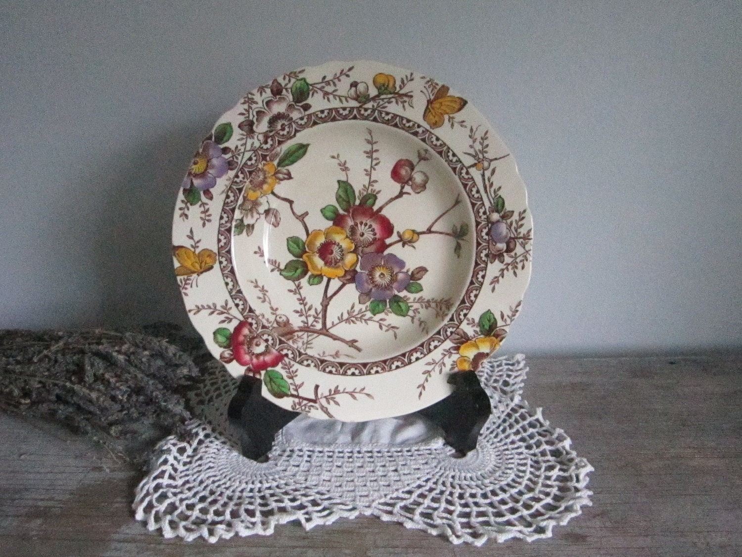 Decorative English Cottage Bowl - Alfred Meakin England