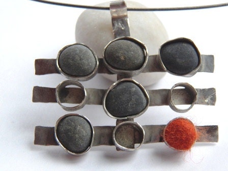 River rock and felt pendant necklace