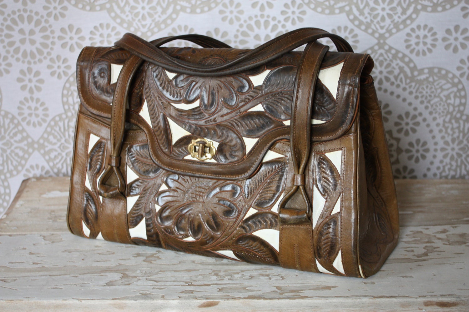 Vintage 1970's Large Brown and White Floral Print Tooled Leather Purse Brass Tone Clasp
