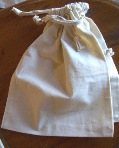 2 Large Thick Pure Cotton Muslin Bags, 8"x10" - Unbleached, perfect for straining tomatoes, mulling spices and more