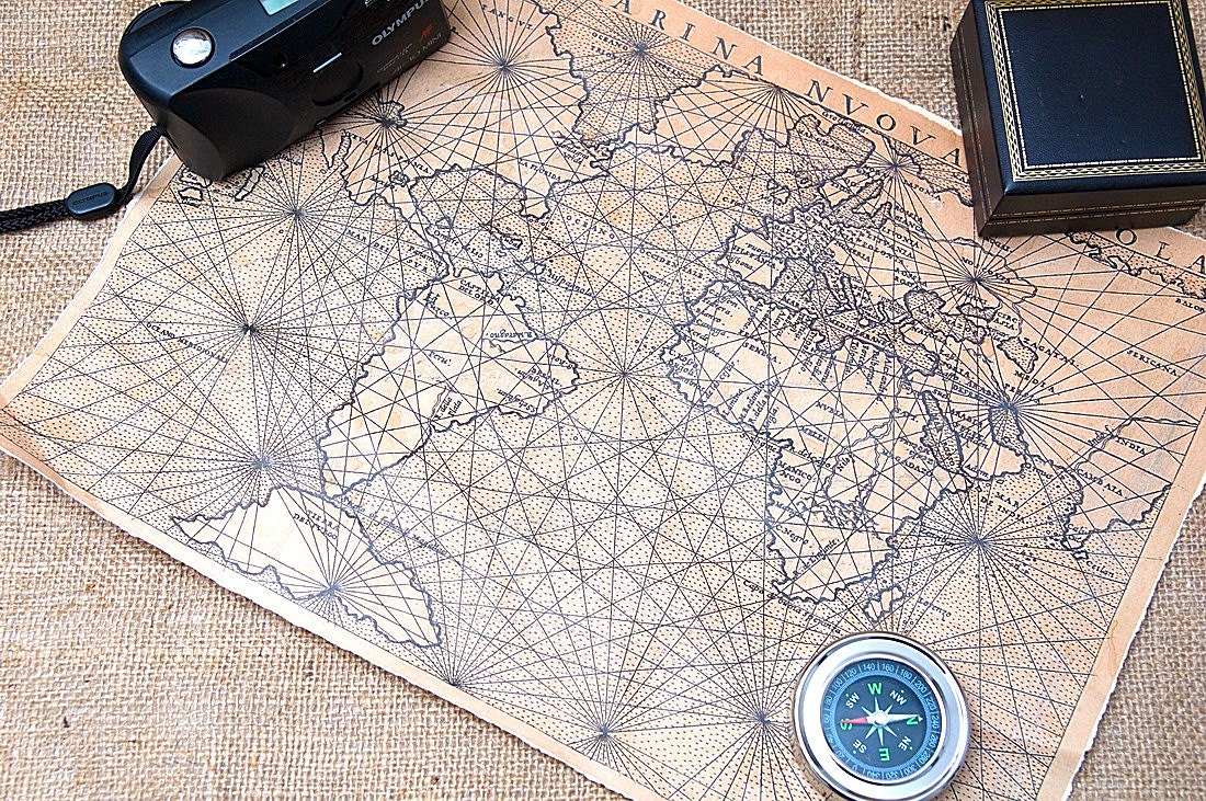 Vintage Map of the Universe - Carta Marina Nuova Tavola 1561 - Reproduction - Epoque Map -Vintage Old Style Paper