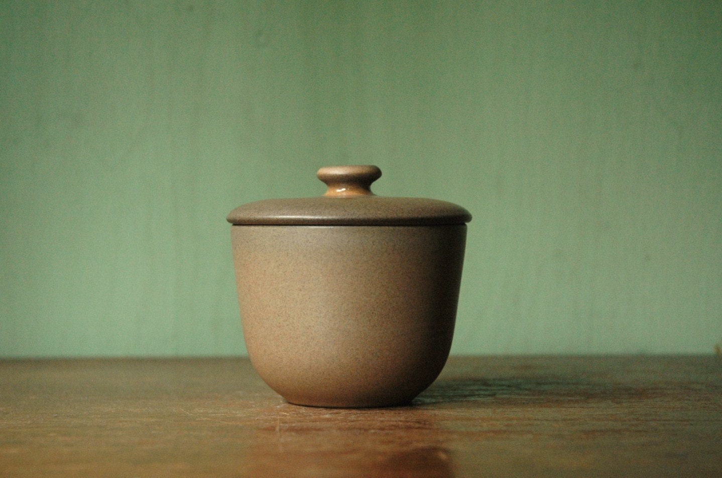 Heath Ceramics Coupe Sugar Bowl And Lid In Nutmeg And Sandalwood - Mid Century Modern Edith Heath Studio Pottery