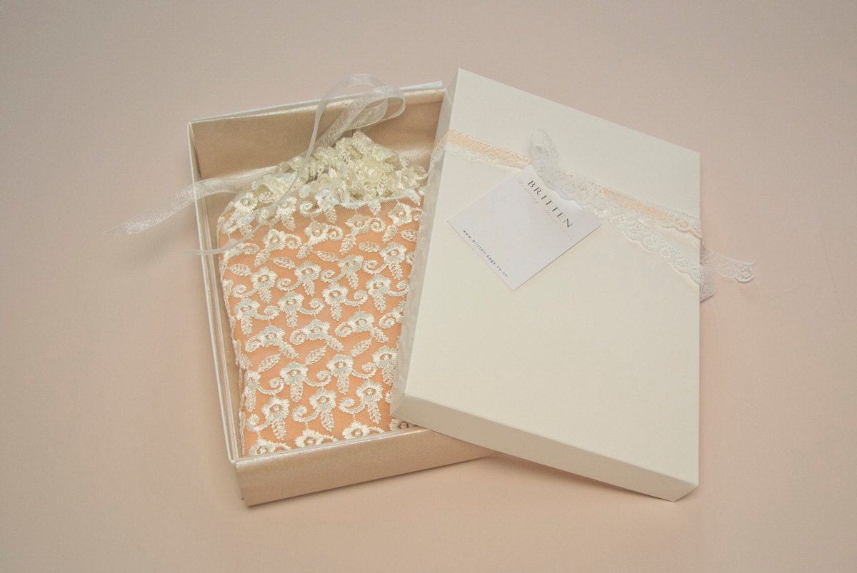 Audrey- rose lace bridal purse with pearl handle and deco tassle