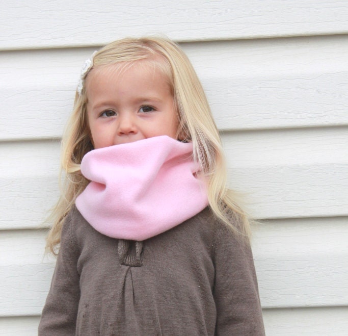 Kids Cowl Scarf. Pink Polar Fleece Scarf for Children.  Winter Fashion. Warm and Cozy Loop Scarf.