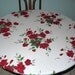 Vintage 50s red rose tablecloth / 1950s Wilendur / bouquet floral / cottage chic / mid century / 42 round
