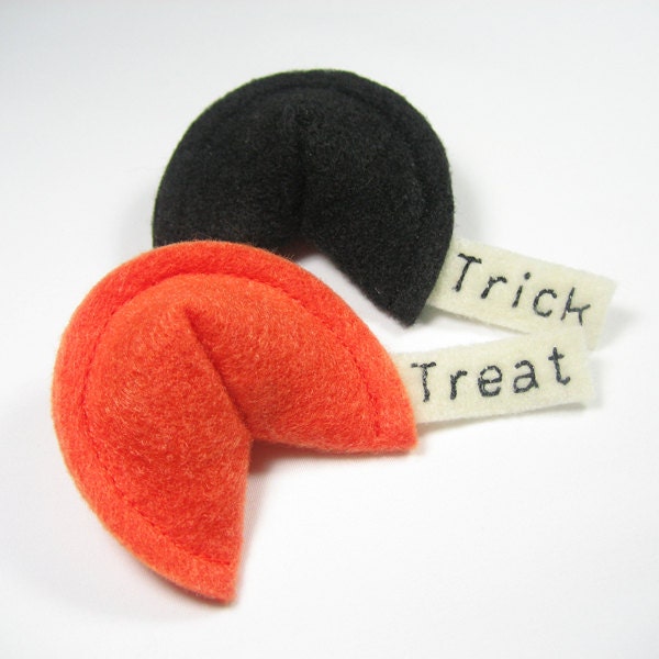 Trick or Treat Fortune Cookie Catnip Cat Toy