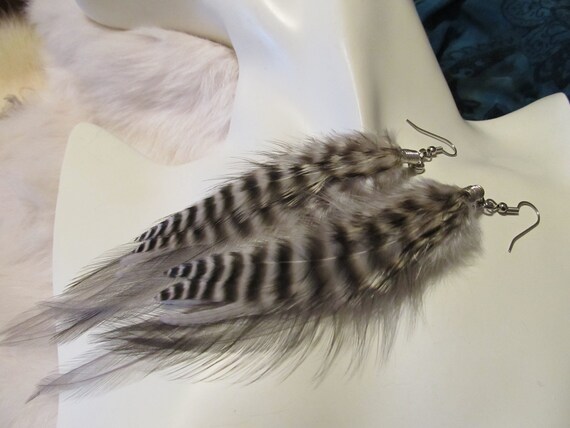 white-grey-and-black-striped-feather-earrings-by-wolfmoondesigns