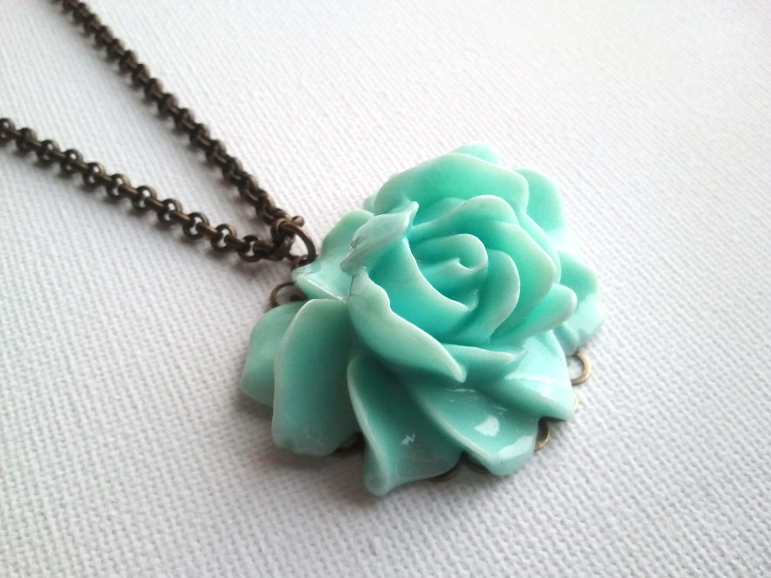 Seafoam Rose Long Necklace