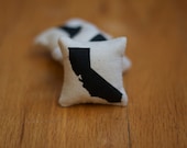 Miniature State pillow, Any State - ring bearer, wedding favor, kids learning, home decor, bulk ordering