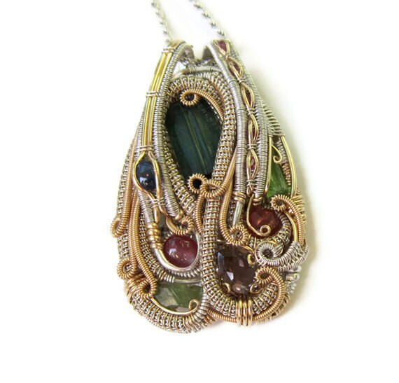 Heady wire wrap// pendant// Heady wrap// Crystal by TendaiDesigns