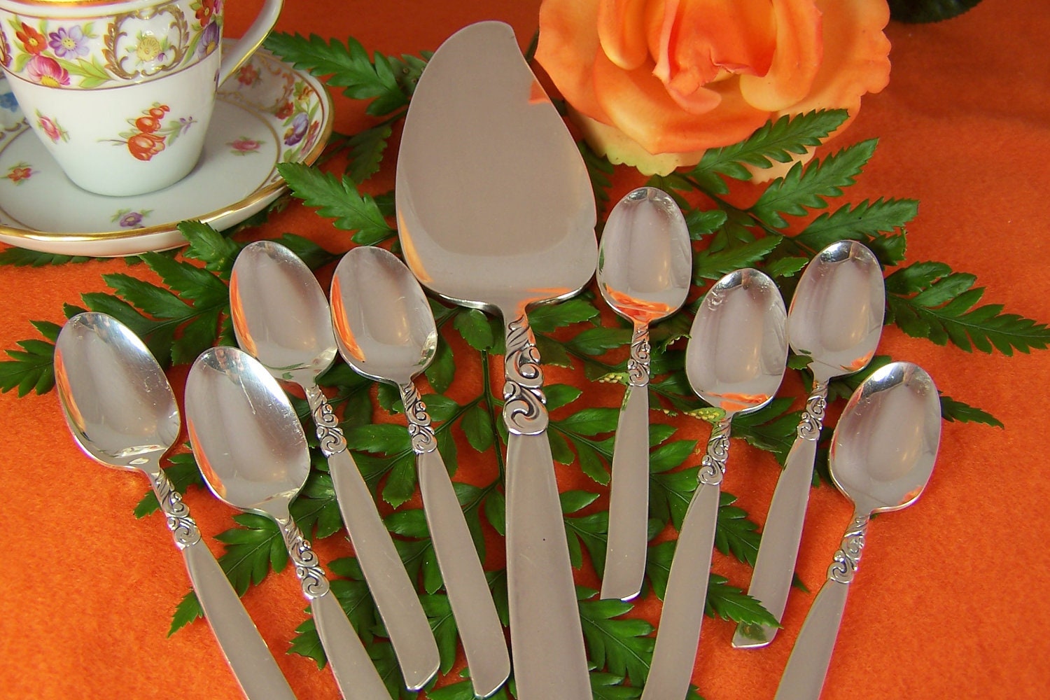 SALE - Pastry SERVER and 8 DEMITASSE Spoons - Vintage Silverplate  - South Seas by Community -1953 to 1965 - Holidays - Under 40
