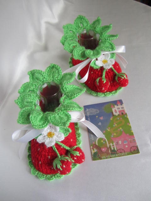 Crochet Girls Red Strawberry Hat, Crochet Girls Hat Strawberry, Red Strawberry Hat, Crochet Strawberry Hat, READY TO SHIP