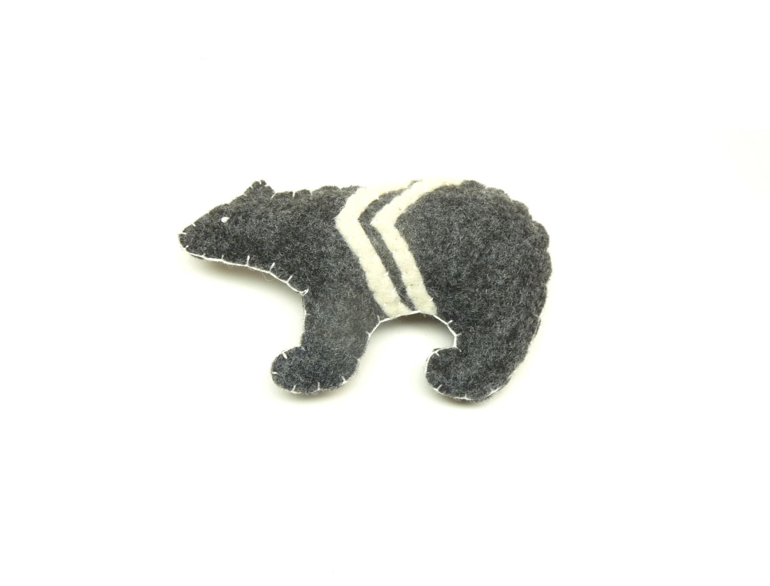 Urban grey bear with chevrons magnet, number 174