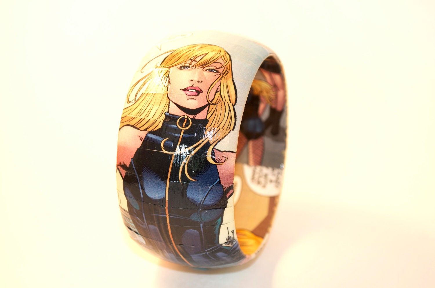 BLACK CANARY (Dinah Lance) Comic Book Bangle Bracelet