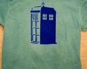 Doctor Who TARDIS T-shirt in Hunter Green fits size 3T