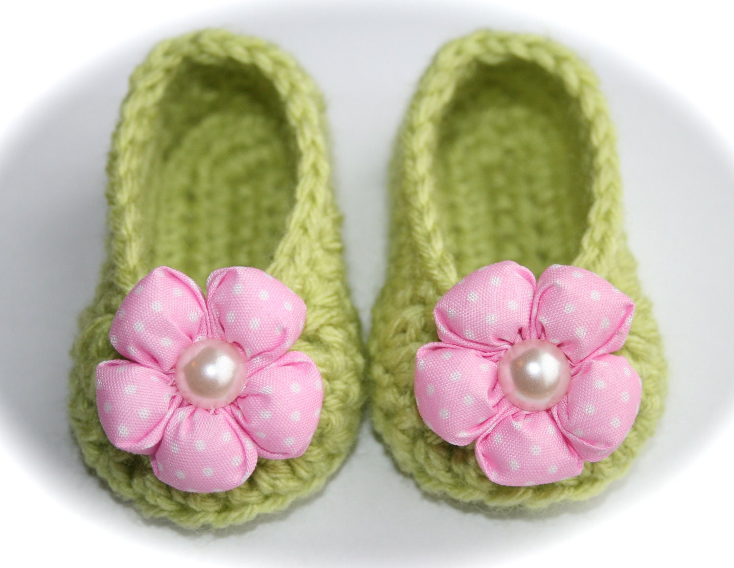Crochet knit lime and pink baby girl ballet slippers shoes booties newborn 0-3 mon shower gift photo prop pink flower rhinestone bling bling