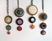 One Vintage Concentric Circle Button Drop Pendant Necklace OOAK