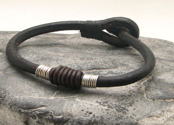 FREE SHIPPING Unisex leather bracelet Black and brown bangle leather bracelet with silver plated wire and leather toggle clasp