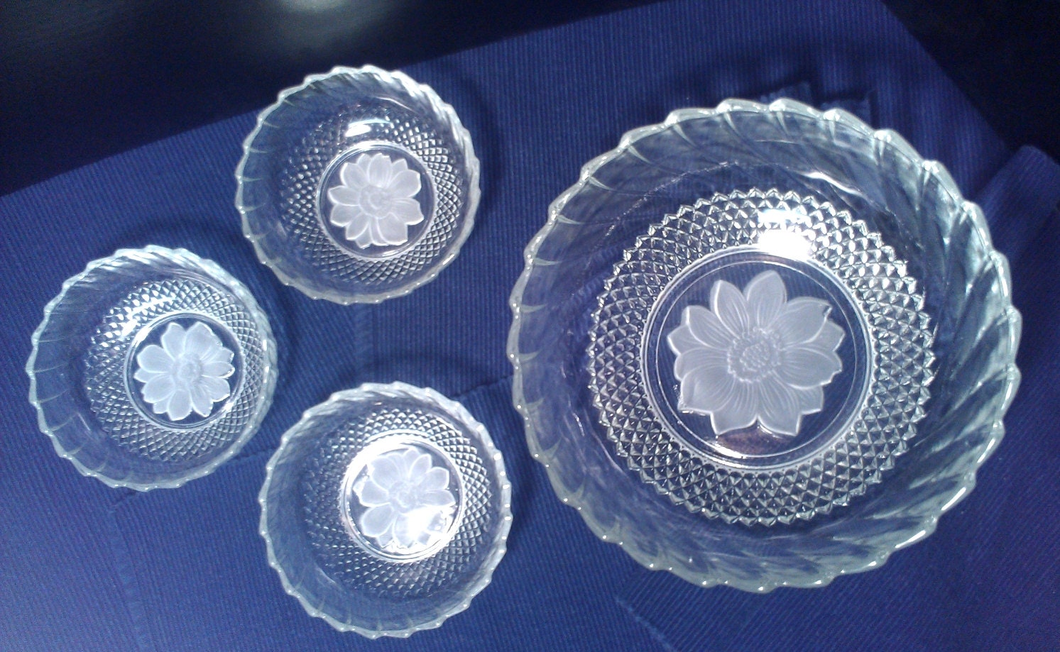 Vintage 1980s Clear Etched Glass Floral Design Salad Bowl with Matching Serving Bowls