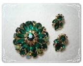 Vintage Juliana  Set Scrumptious Green Brooch and Earring Demi D&E  886a-041110045