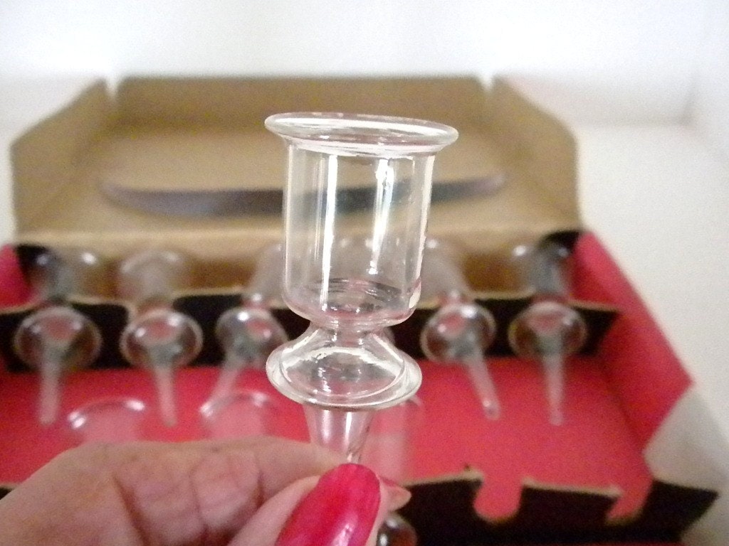 Vintage,Toast Glasses for Cakes, Maude B. May Co. 1950's
