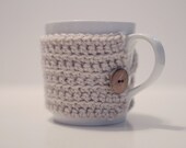 Crochet Mug Cozy - Light Gray with Wooden Button