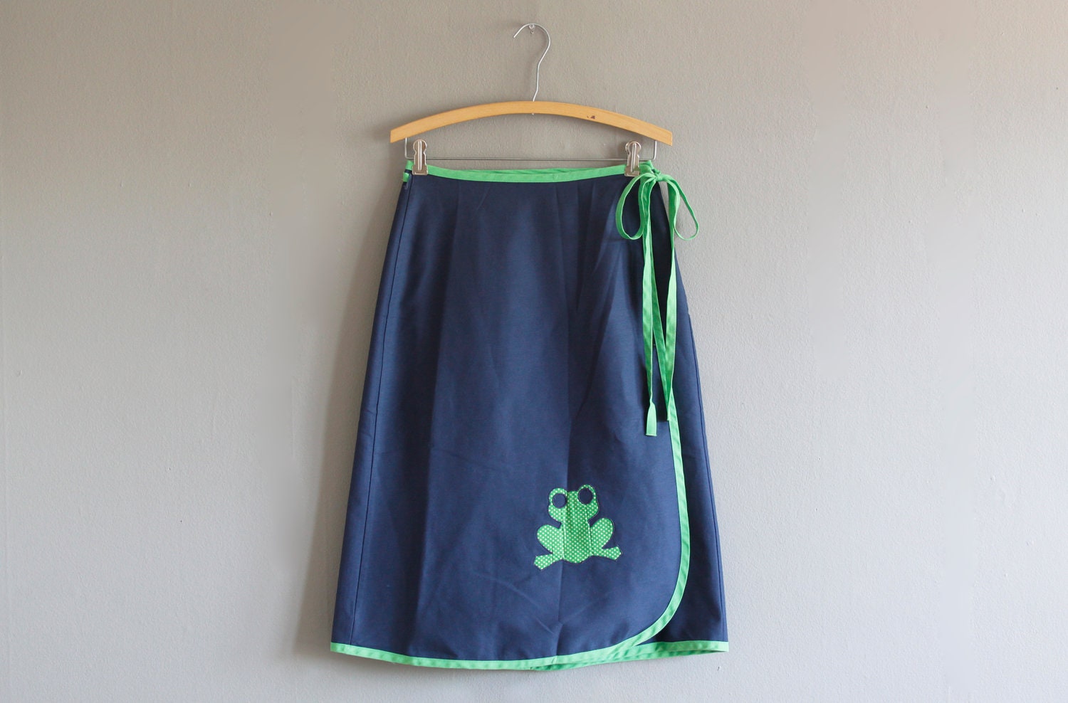 1970's frog wrap skirt