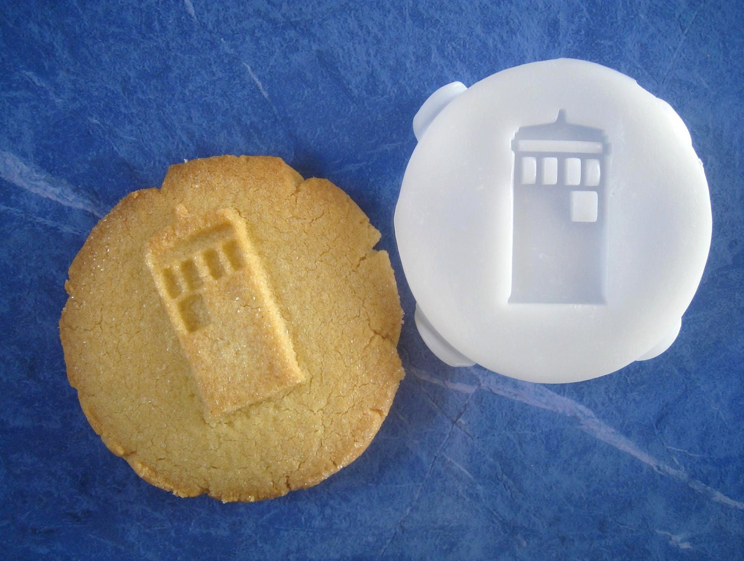 TARDIS inspired COOKIE STAMP recipe and instructions - make your own Doctor Who inspired cookies