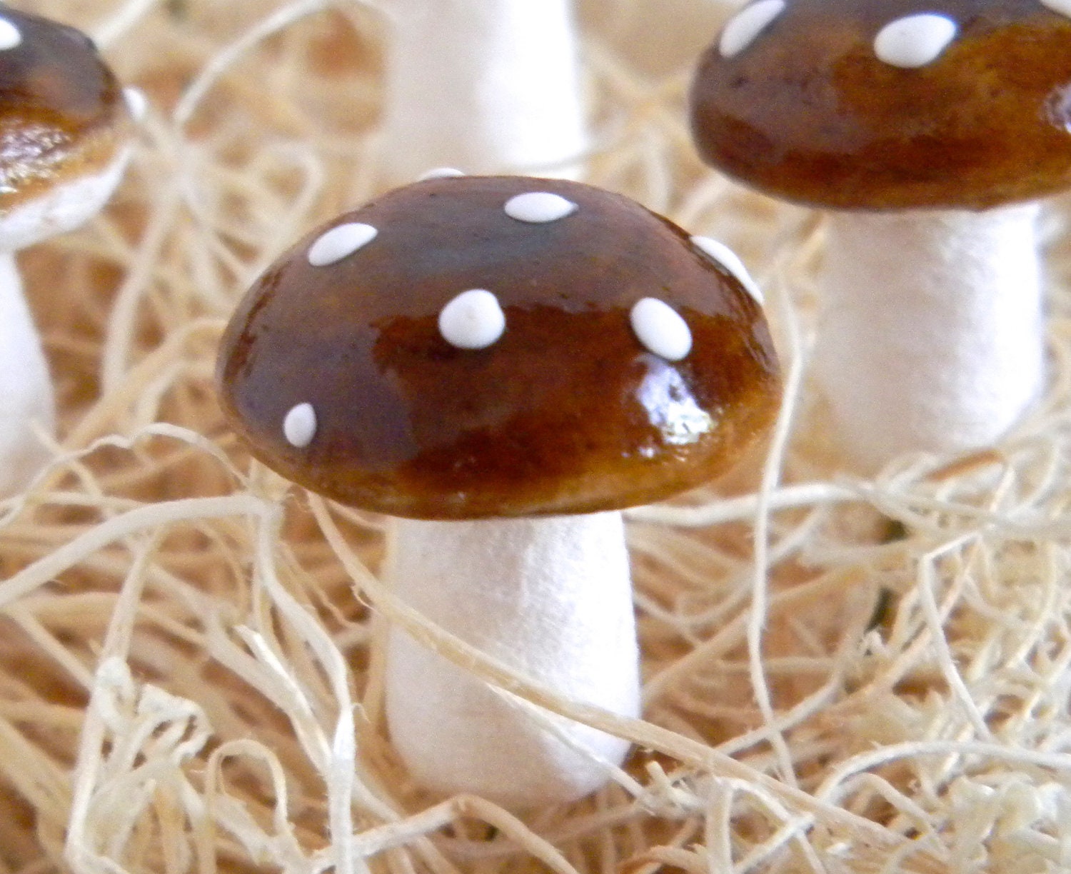 12 Vintage Brown Spun Cotton Mushrooms