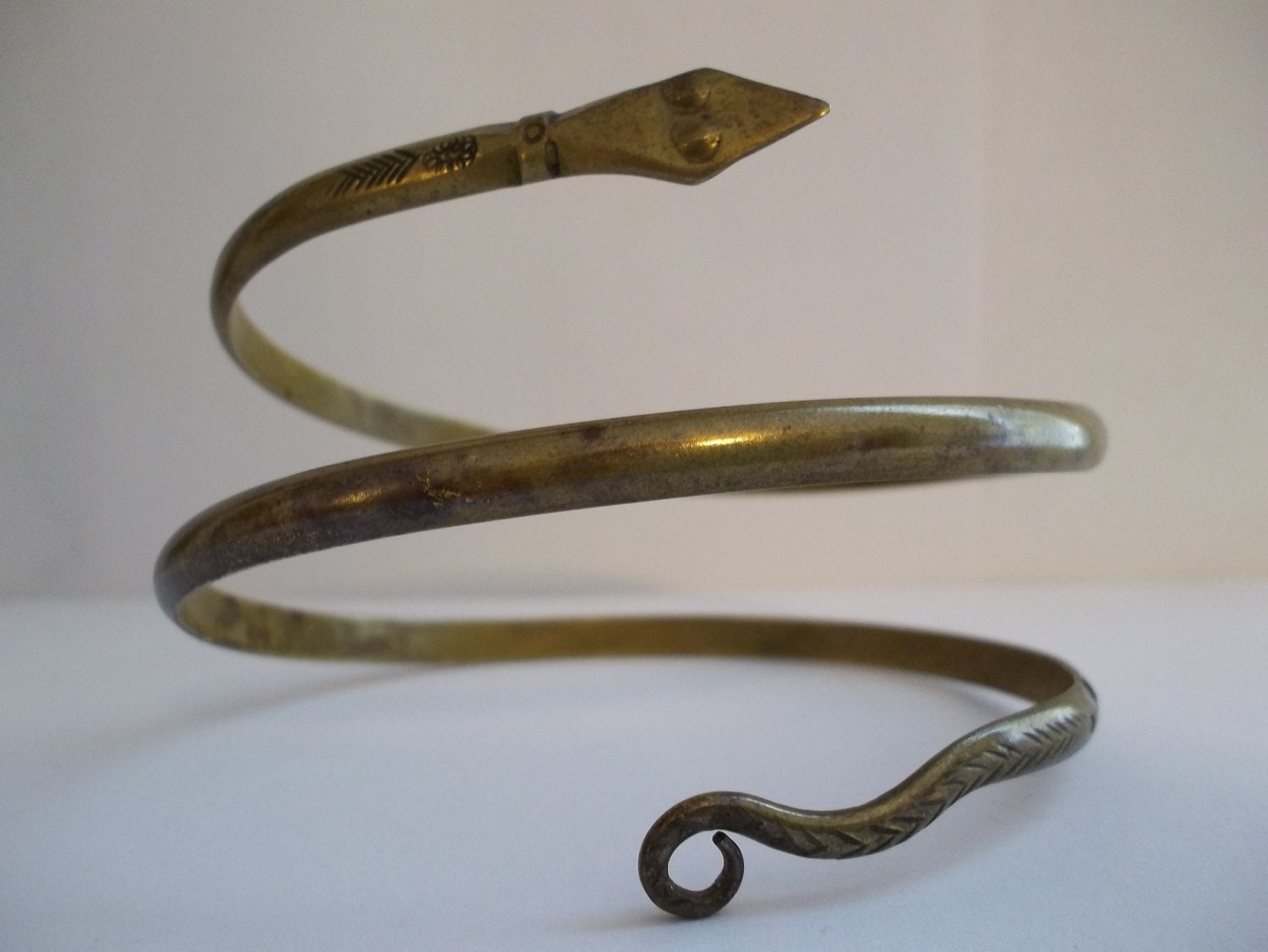 Vintage Brass Snake Bangle Bracelet/ Wrap Bracelet/ Vintage Brass Jewelry/ ART DECO Style Snakes Bracelet/ Protection Jewelry
