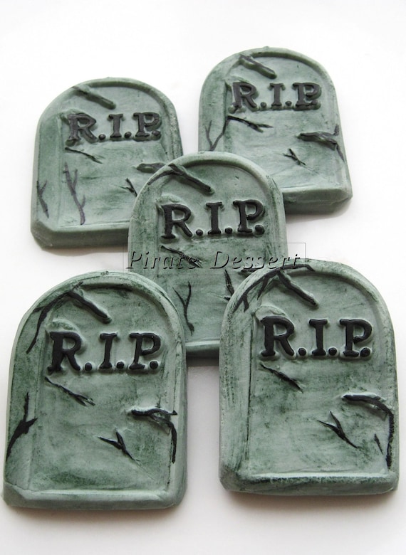 Edible Halloween cupcake toppers TOMBSTONES by PirateDessert