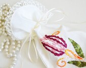 bridesmaids jewelry sachets gifts lavender sachets silk ribbon tulip embroidery needle lace pink green yellow ivory silk fabric