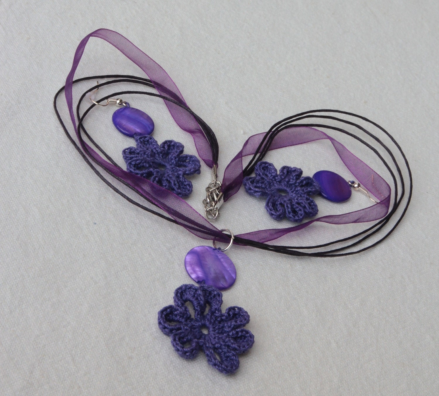 SALE - Violet crochet flower necklace and earrings with mother of pearl beads - IzabelkasJewelry