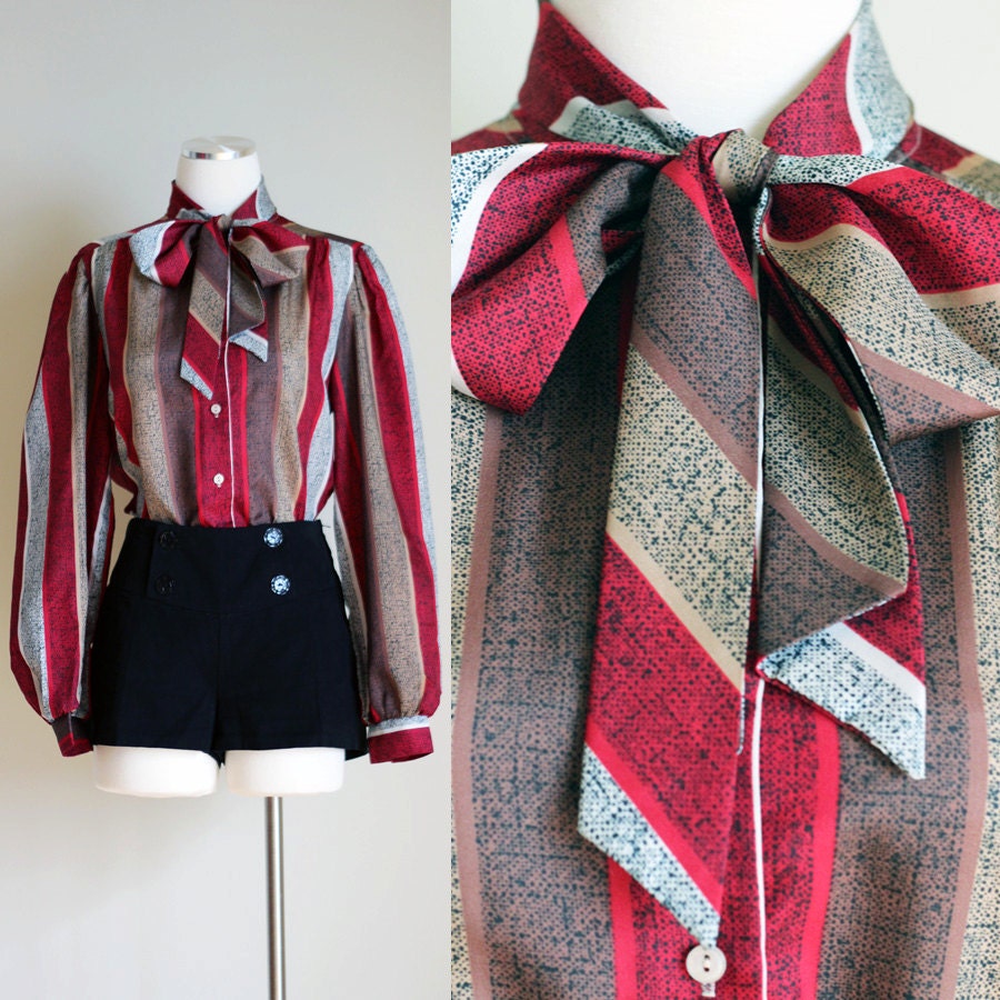 Vintage 1980s Blouse - Pussy Bow - Stripes - Long Sleeves - Size Medium / Large
