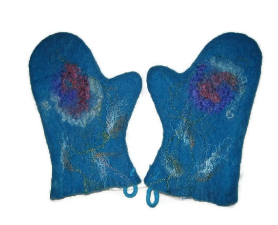 2 felted wool kitchen oven mitts gloves pot holders, decorated. Gift under 50. Brown blue red