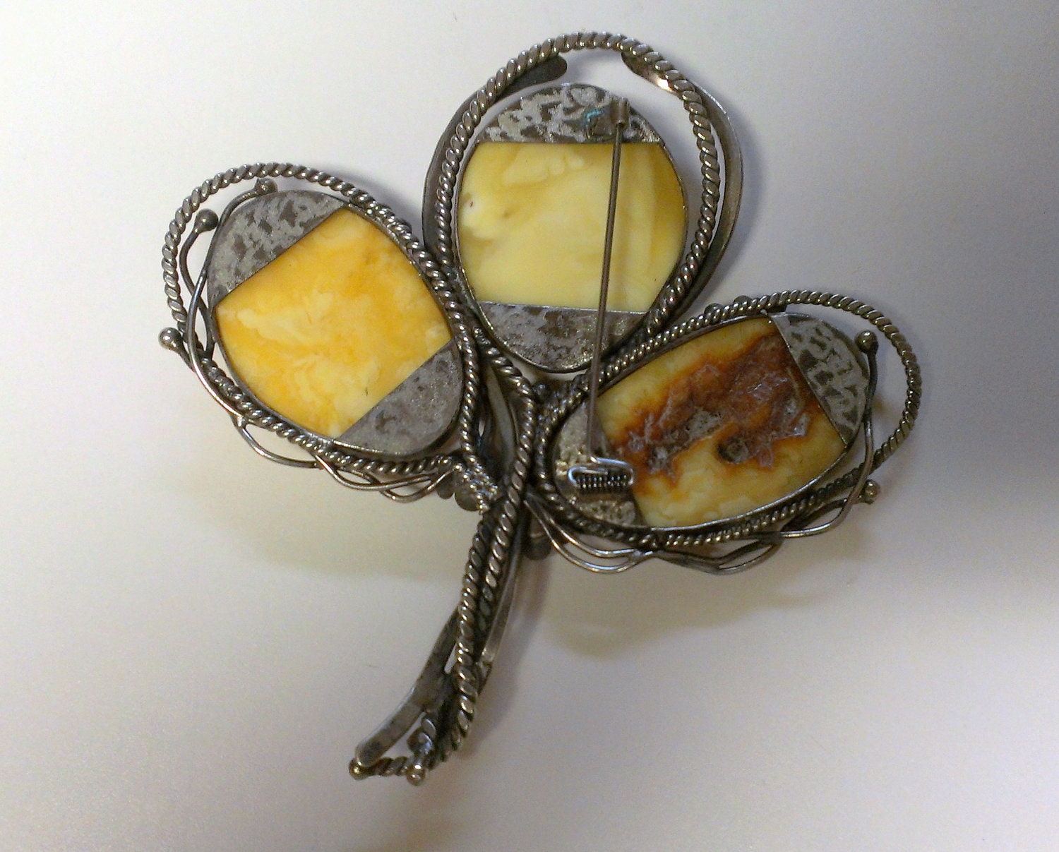 Vintage Butterscotch Amber Silver Artisan Flower Brooch / Pin