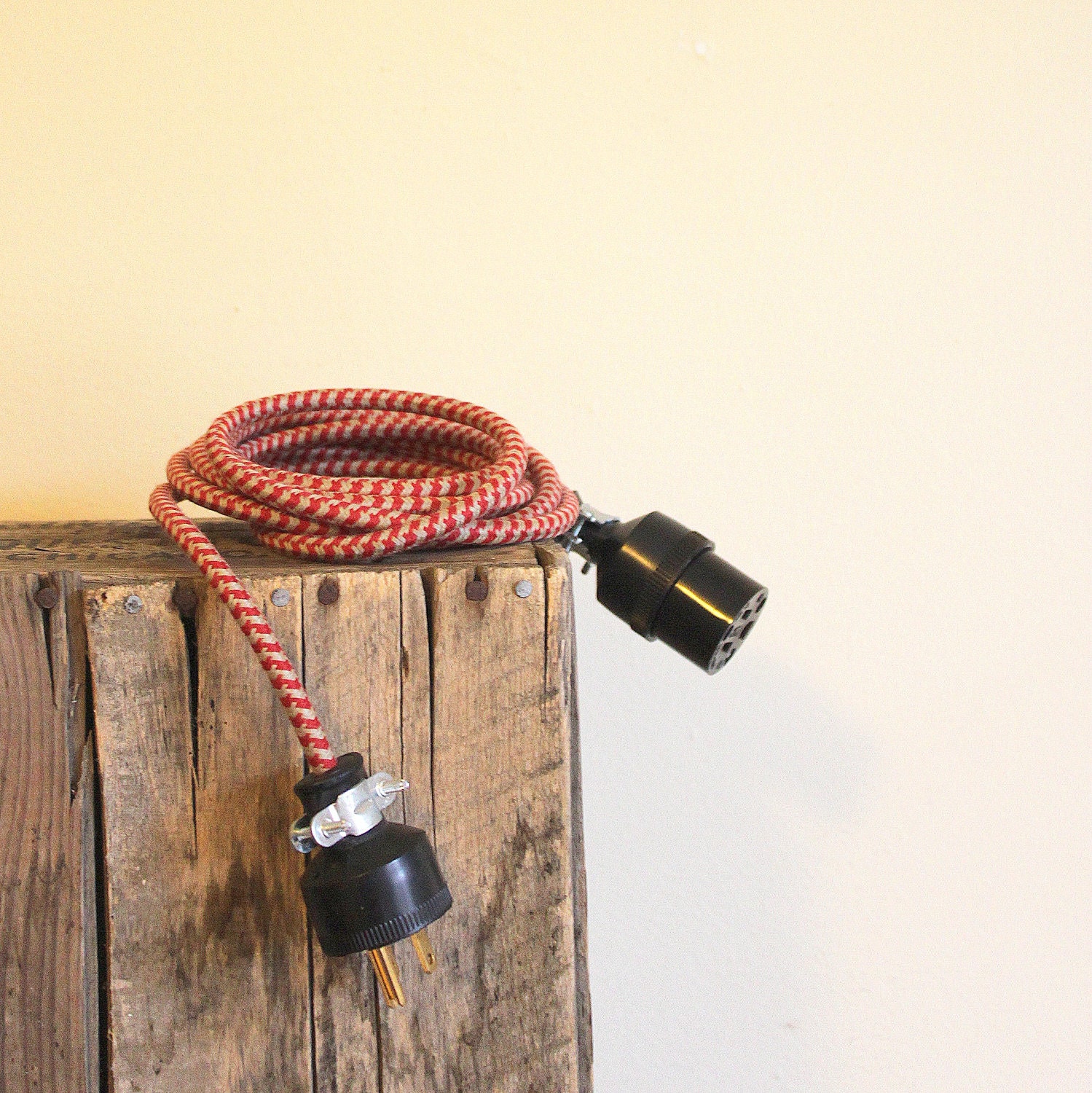 8' Extension Cord - Cloth Cord Vintage Replica in Red Houndstooth