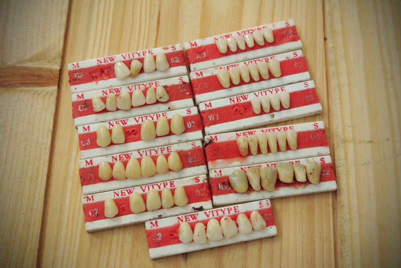11 Cards Lot Of Vintage Human Teeth On Wax Cards featured image