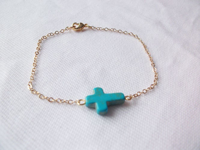 Turquoise Cross Bracelet --Gold Plated Brass O shape Chain