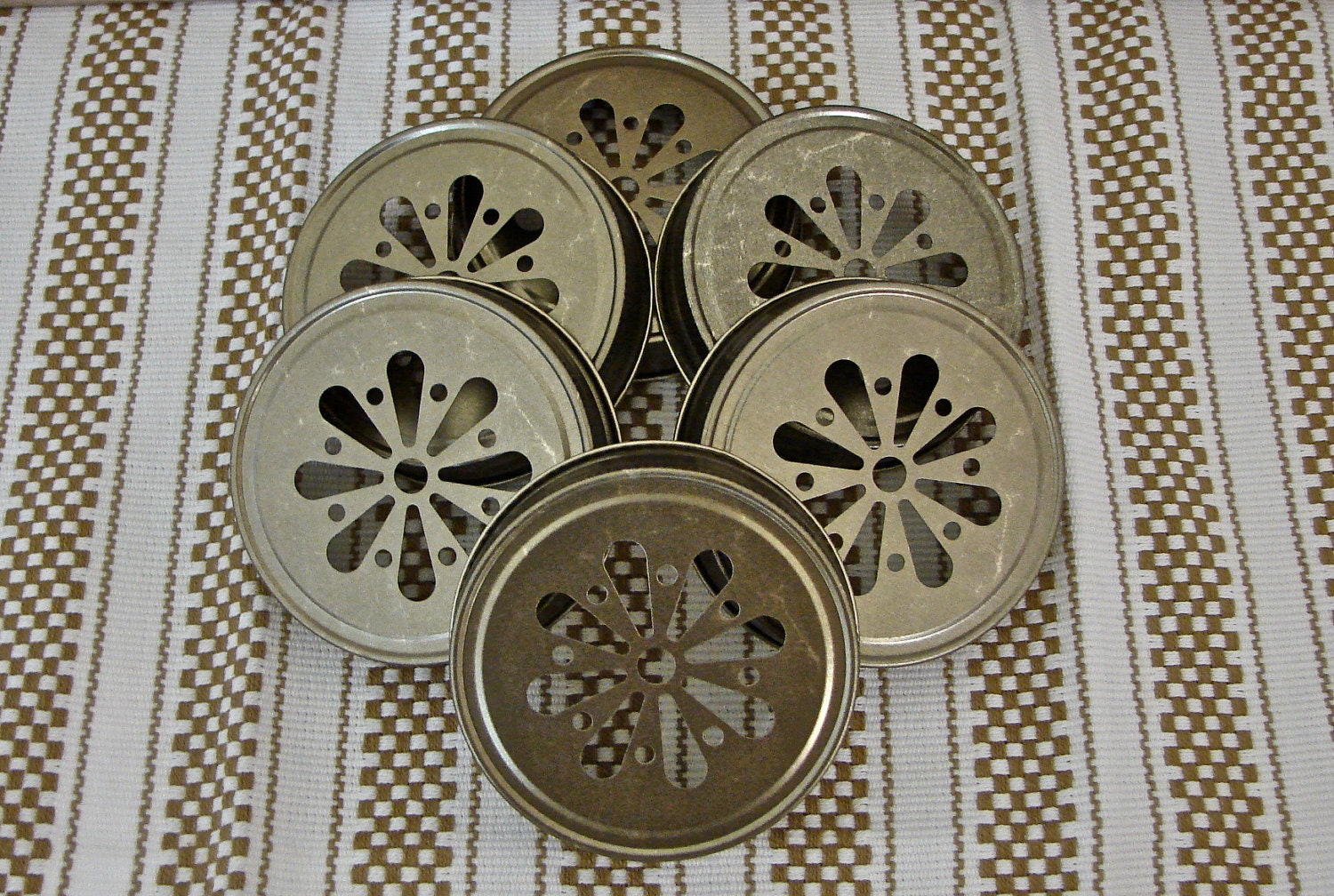 Daisy Cut Mason Jar Lids - 6  Lids Only - Antique Gold,,,,DLG-6