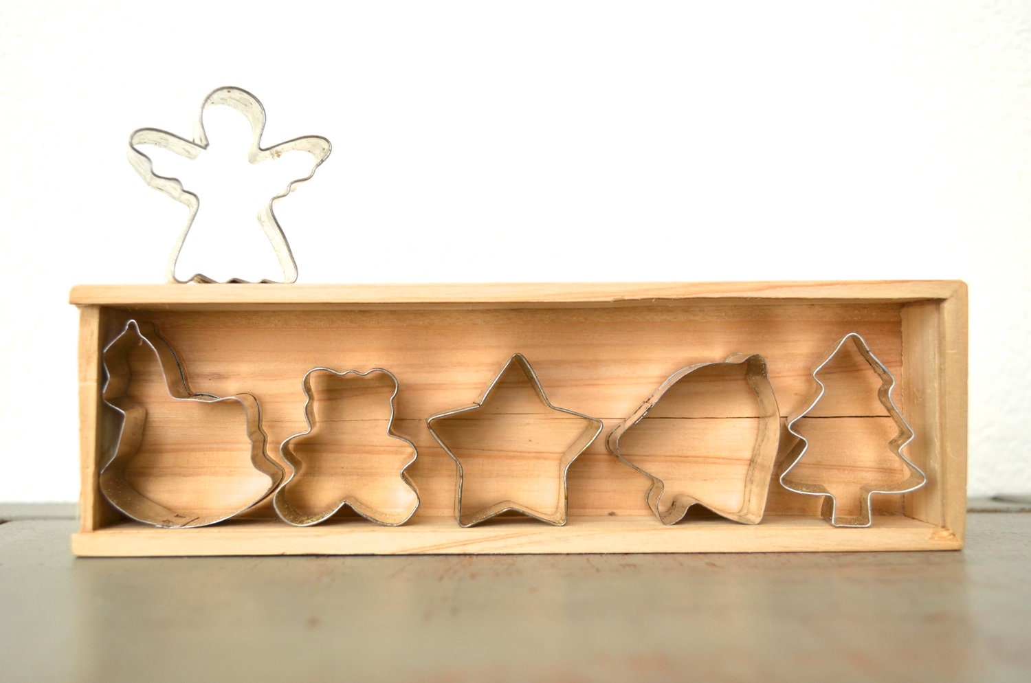 Christmas Cookie Cutters - Set of 6 - Vintage Cookie Cutters with Wooden Keepsake Box - Christmas in July