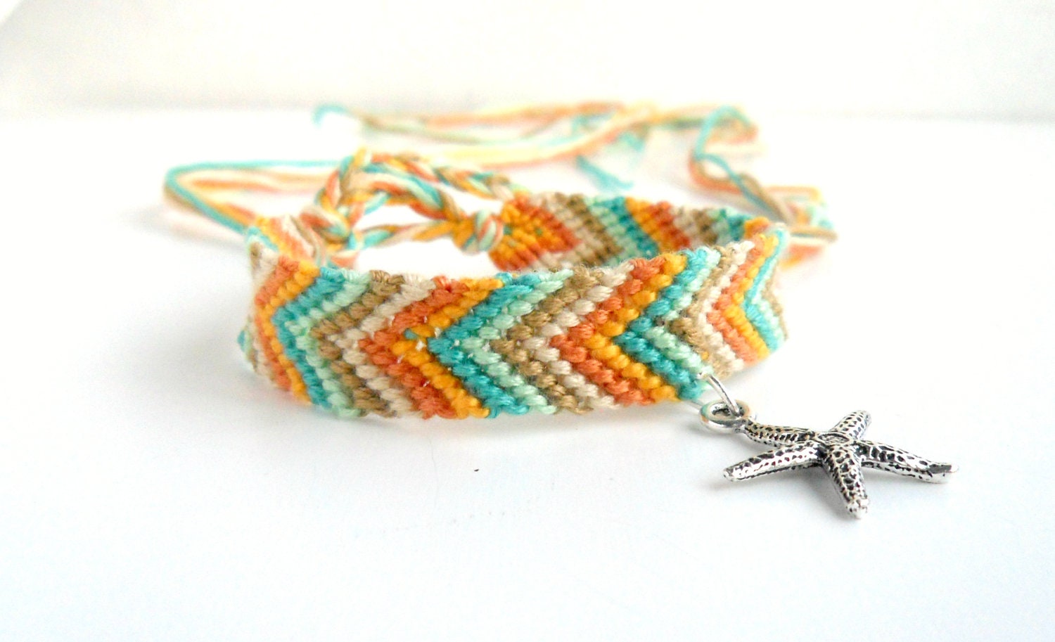 Starfish Friendship Bracelet Charm Wood Beads Boho Surf Style Beach Beachy Ocean Breeze Summer Fashion Pookie Design
