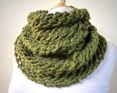 MILITARY GREEN Infinity scarf / cowl - Wool Blend, knitting, chunky, fashion, accessories