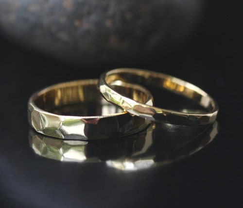 Wedding Band Set 14k Yellow White or Rose Gold Hammered High Polish finish 4mm and 2mm