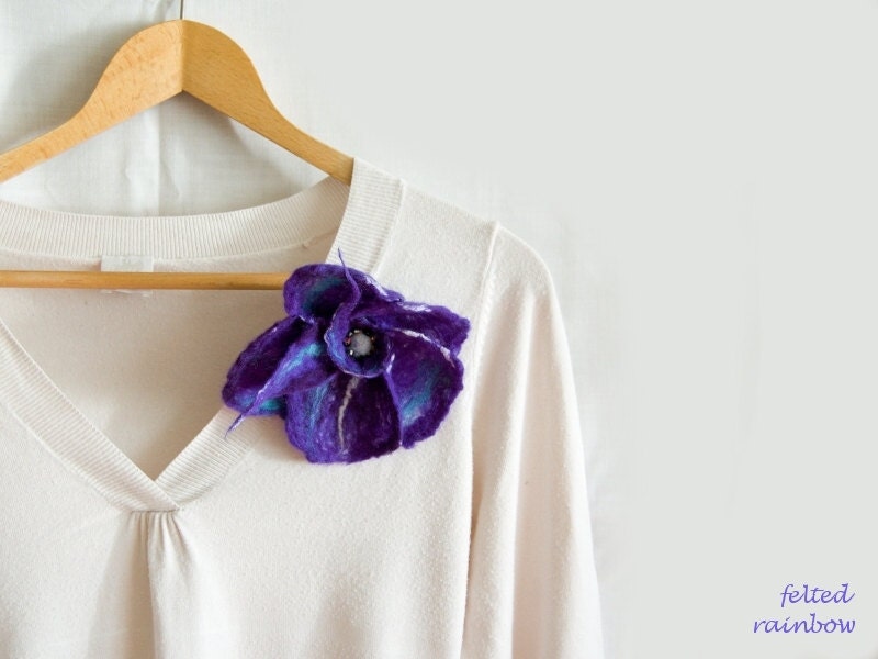 Purple Flower Brooch, Nuno felted brooch, Flower jewelry, purple, violet, blueberry, Fashion pin, eco friendly jewelry