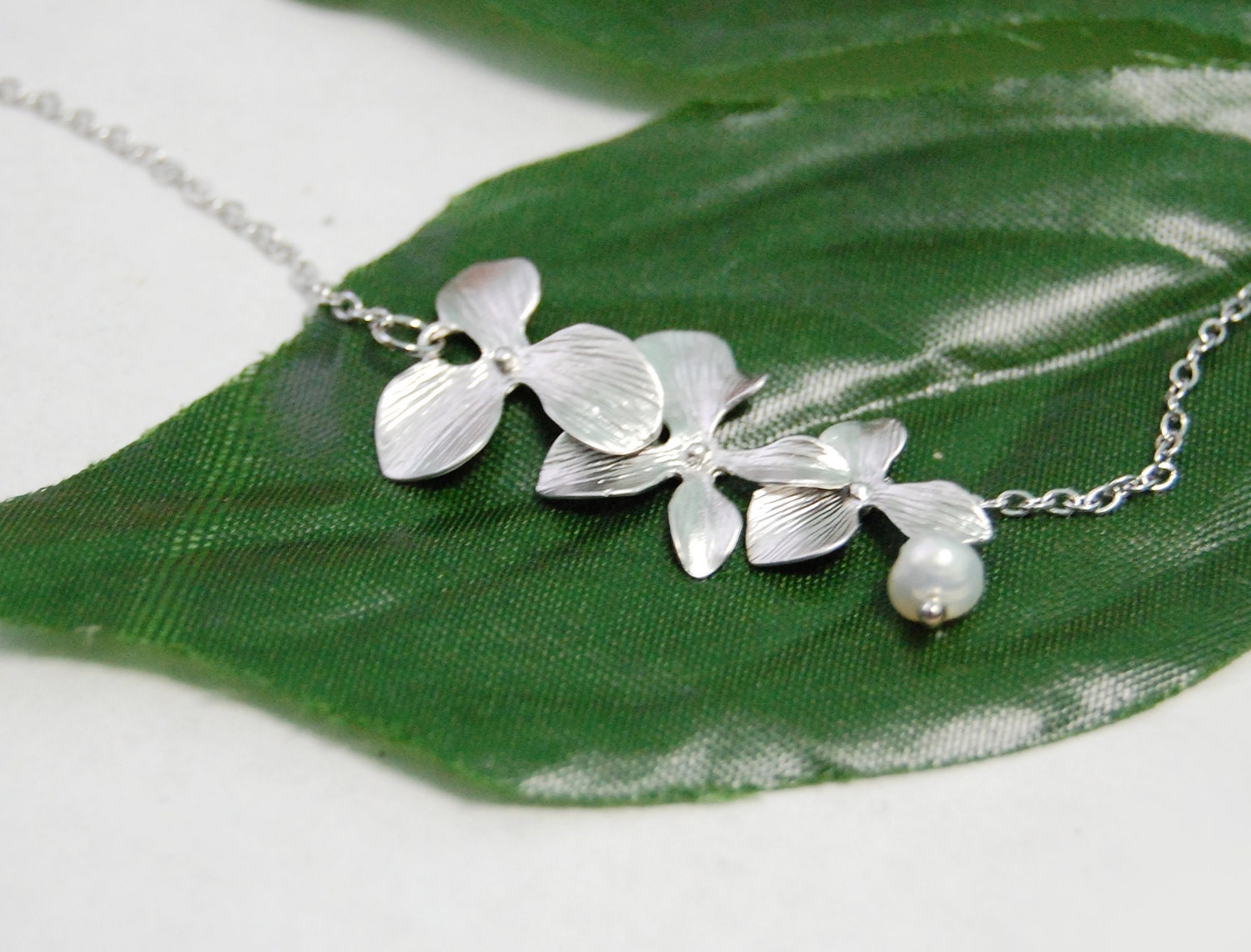 day in bloom bracelet - modern bridal wedding simple layered bracelet, yong bridemaid gift