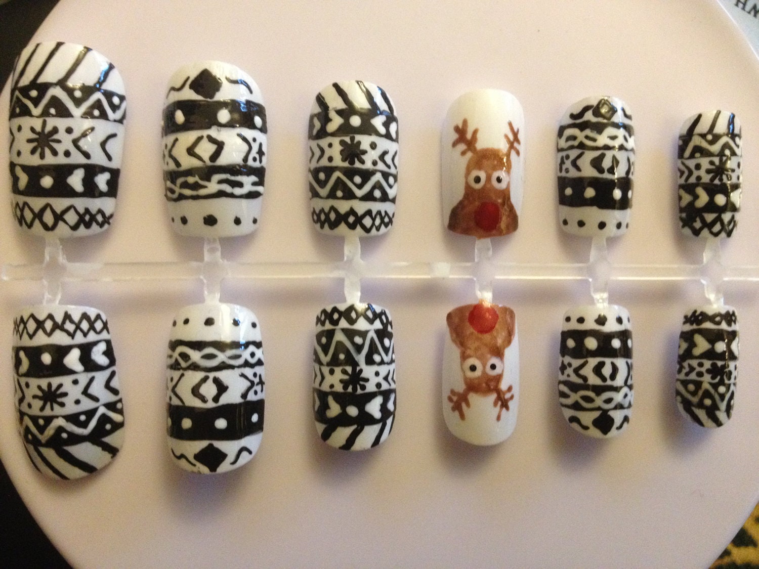 Hand painted false nails - Christmas reindeer design