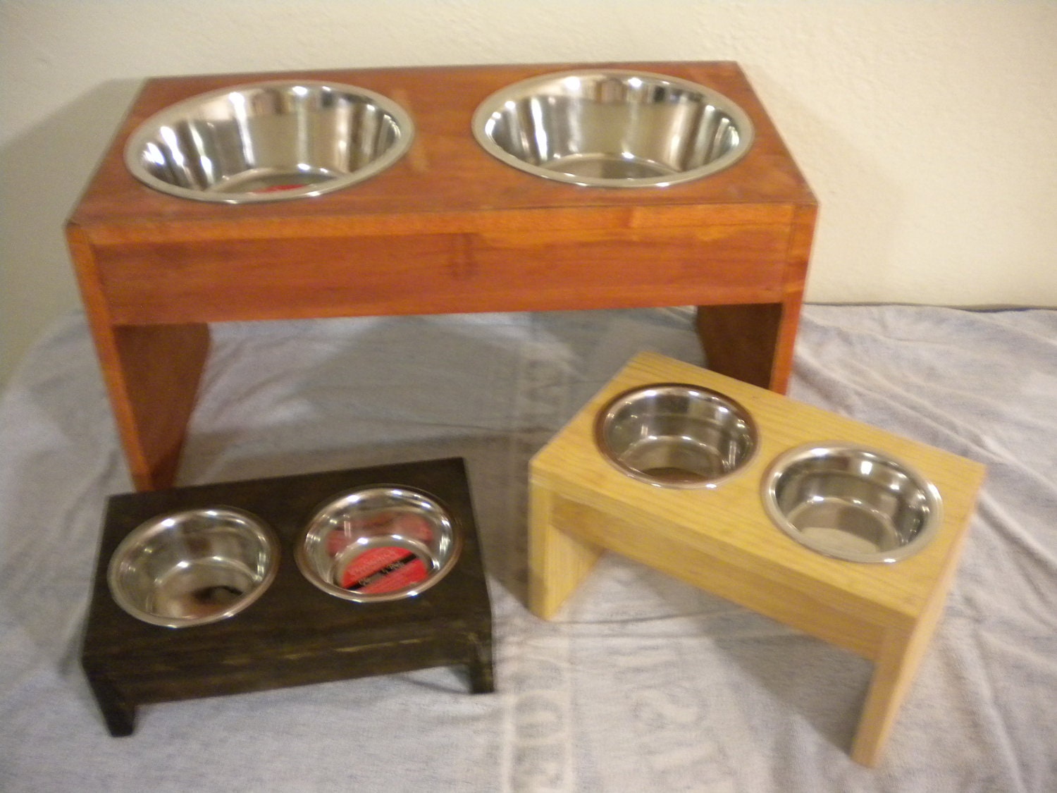 Raised dog feeder, dog bowl holder, dog bowls, pet feeders, cat bowls, wood pet dishes, custom pet feeders
