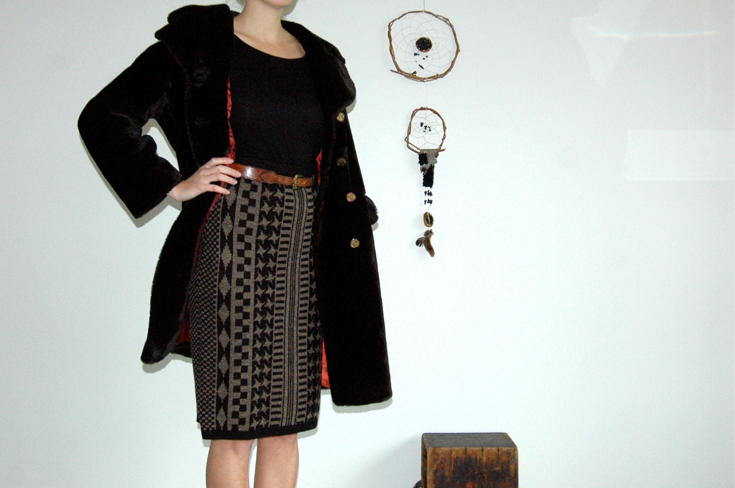 1970s faux fur overcoat : brown with gold buttons
